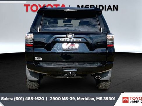 Used 2020 Toyota 4Runner SR5 Premium image 4