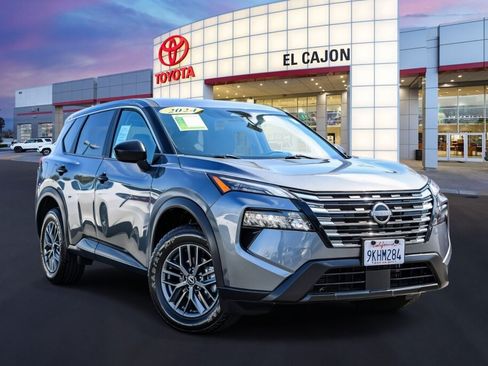 Used 2024 Nissan Rogue S FWD image 1