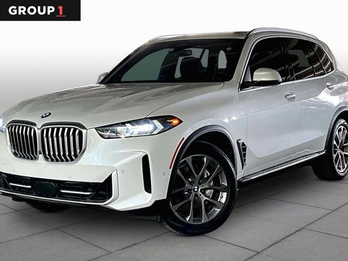 Certified 2025 BMW X5 sDrive40i w/ Climate Comfort Package RWD image 1