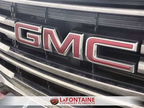 Certified 2023 GMC Acadia SLE w/ Driver Convenience Package image 30