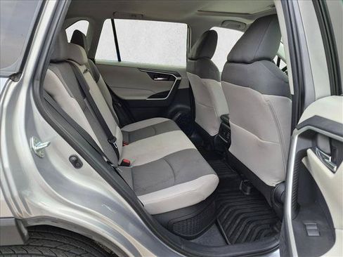 Used 2021 Toyota RAV4 XLE w/ Convenience Package AWD/4WD image 20