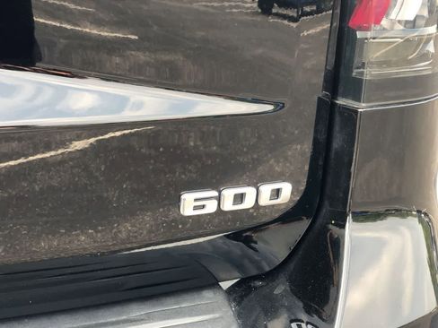 Used 2023 Cadillac Escalade Premium Luxury image 46