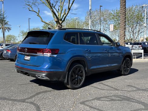 New 2026 Volkswagen Atlas SE FWD image 3