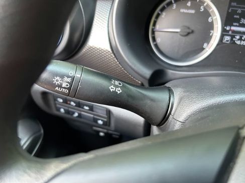 Used 2020 Nissan Kicks S FWD image 22