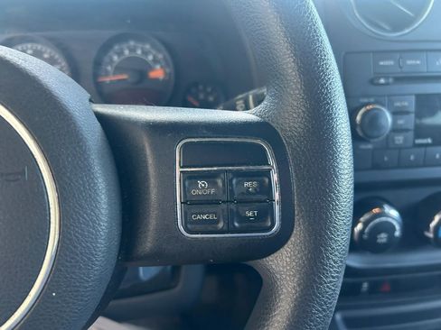 Used 2016 Jeep Patriot Sport w/ Power Value Group AWD/4WD image 16