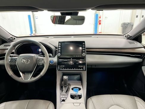 Used 2022 Toyota Avalon Limited w/ Advanced Safety Package image 10