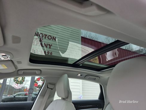 Used 2018 Volvo S90 T6 Momentum w/ Convenience Package image 12