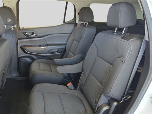 Used 2023 GMC Acadia SLE w/ Driver Convenience Package image 15