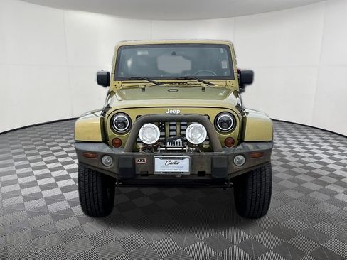 Used 2008 Jeep Wrangler Unlimited Sahara AWD/4WD image 2