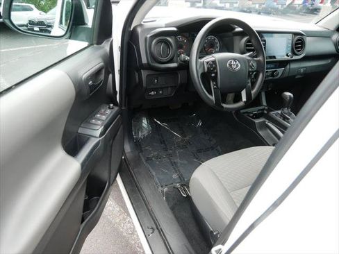 Certified 2023 Toyota Tacoma SR AWD/4WD image 10