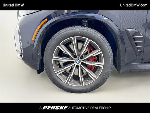 Used 2026 BMW X5 xDrive40i w/ M Sport Package AWD/4WD image 2