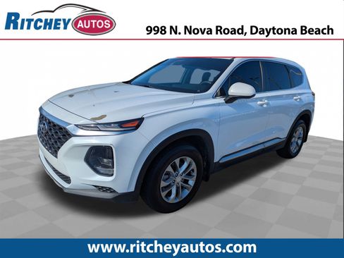 Used 2020 Hyundai Santa Fe SE image 1