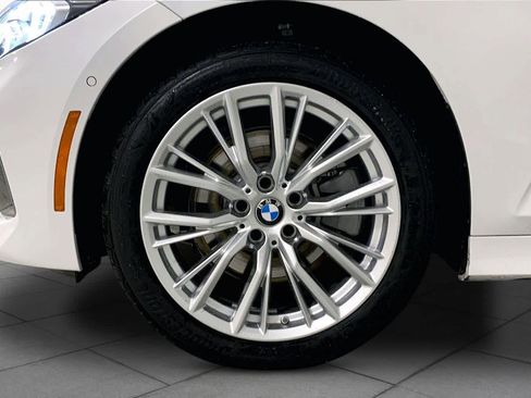 Used 2024 BMW 330i xDrive Sedan w/ Convenience Package AWD/4WD image 10