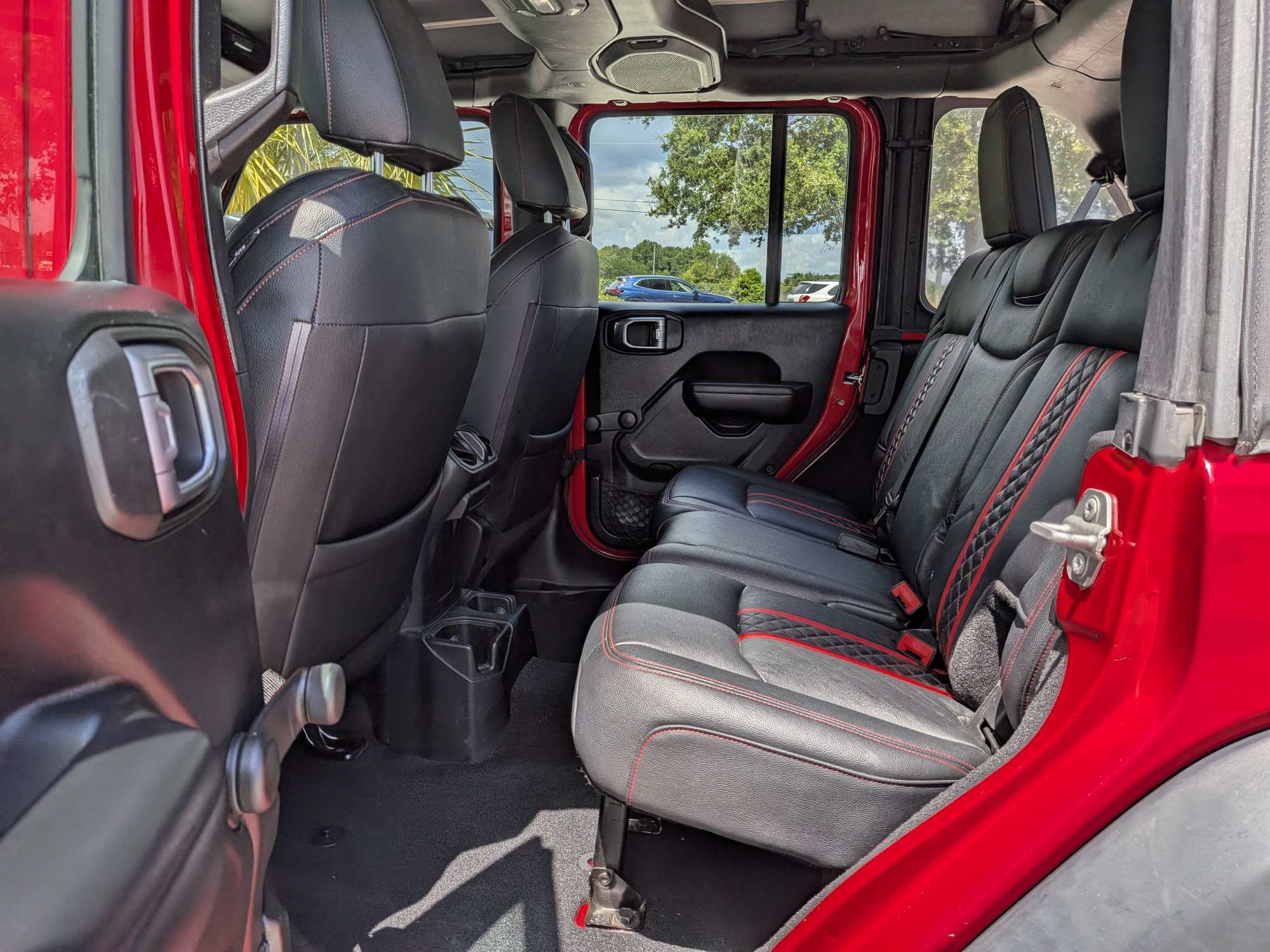 Used 2018 Jeep Wrangler Unlimited Sport AWD/4WD image 14