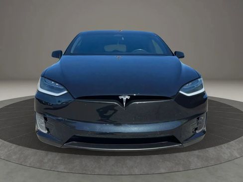 Used 2017 Tesla Model X 100D AWD/4WD image 3