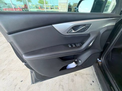 Used 2021 Chevrolet Blazer LT FWD image 18
