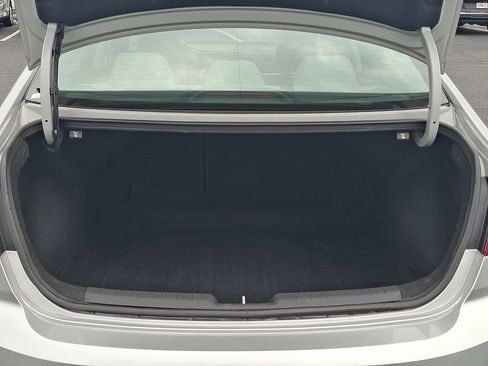 Used 2020 Hyundai Elantra SEL FWD image 27