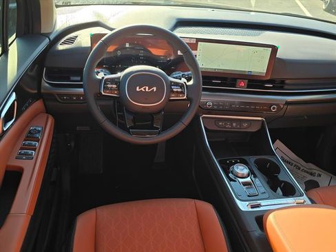 New 2026 Kia Carnival SX image 13