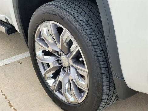 Used 2024 GMC Sierra 1500 Denali w/ Denali Reserve Package image 7