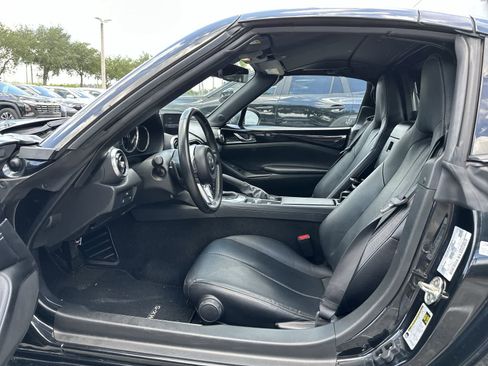 Used 2025 MAZDA MX-5 Miata RF Grand Touring RWD image 2