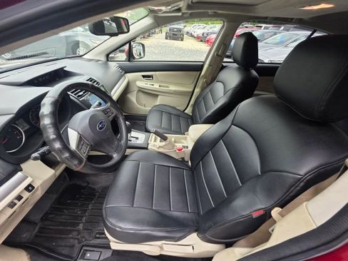 Used 2014 Subaru Crosstrek 2.0i Premium w/ Moonroof Package AWD/4WD image 12