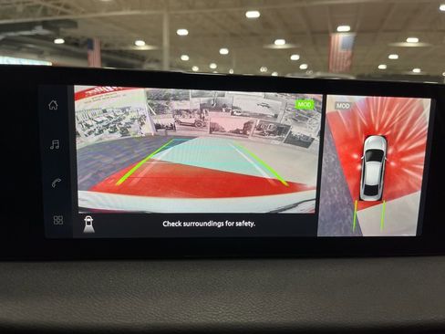 New 2026 Nissan Sentra SR w/ SR Premium Package FWD image 36