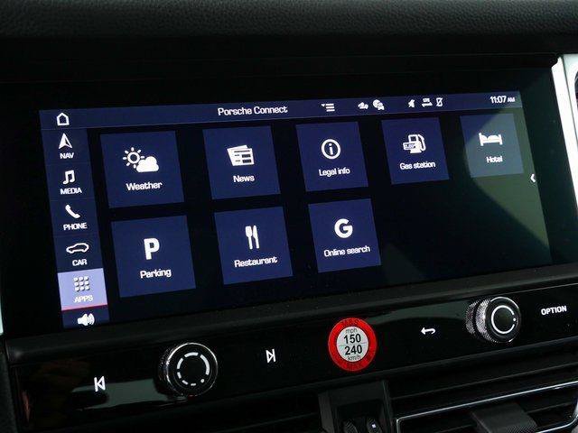 Certified 2026 Porsche Macan AWD/4WD image 16