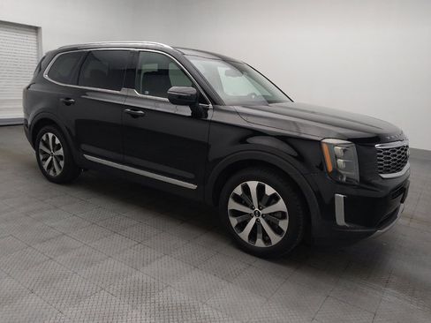 Used 2021 Kia Telluride EX w/ EX Premium Package FWD image 11