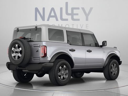 Used 2023 Ford Bronco Outer Banks AWD/4WD image 3