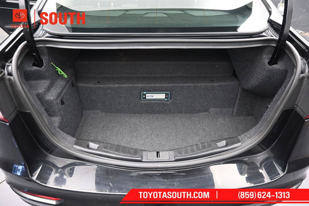 Used 2020 Ford Fusion Energi Titanium FWD image 30