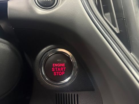 Used 2024 Subaru Crosstrek 2.5i Limited AWD/4WD image 13