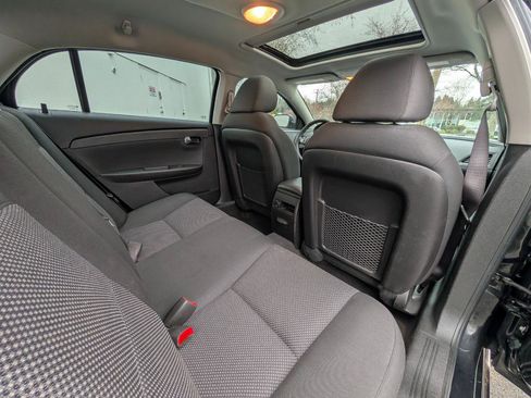 Used 2010 Chevrolet Malibu LT w/ Power Convenience Package image 10