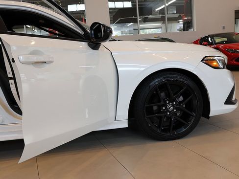 Used 2022 Honda Civic Sport image 21
