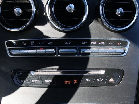 Certified 2019 Mercedes-Benz GLC 300 GLC 300 image 22