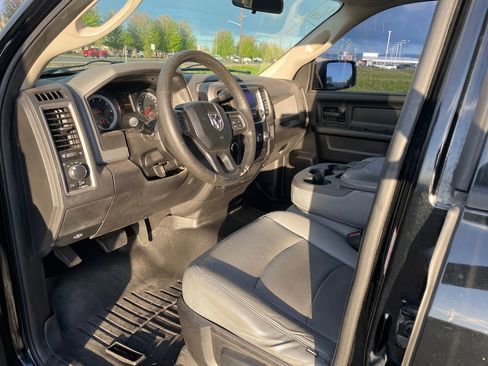 Used 2014 RAM 1500 ST w/ SXT Appearance Group AWD/4WD image 10