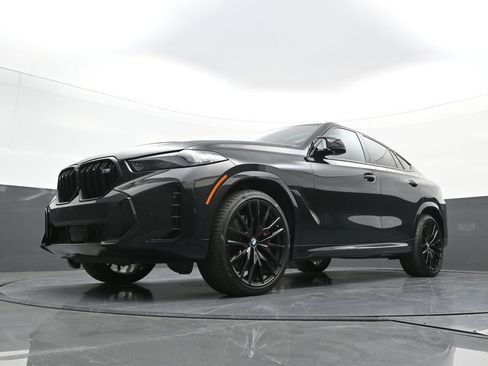 Used 2025 BMW X6 M60i AWD/4WD image 26