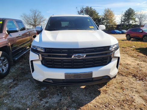 Used 2023 Chevrolet Tahoe RST image 2