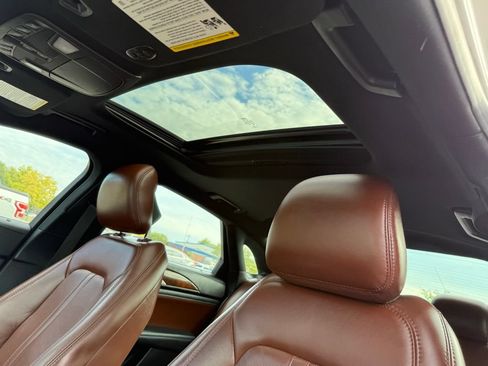 Used 2019 Lincoln MKZ Reserve AWD/4WD image 16