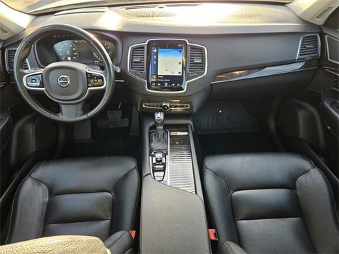Used 2019 Volvo XC90 T6 Momentum w/ Advanced Package image 2