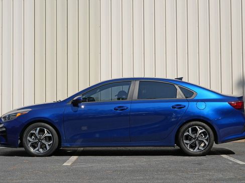 Used 2021 Kia Forte LXS FWD image 8