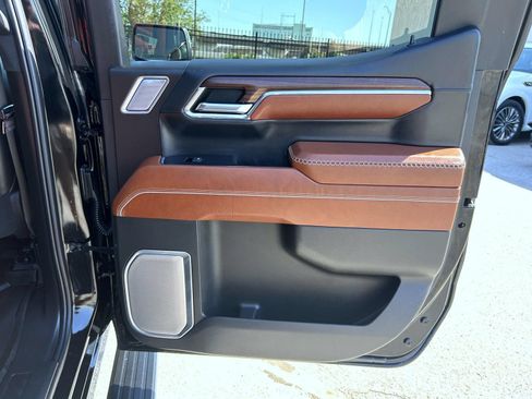 Used 2024 GMC Sierra 1500 Denali Ultimate AWD/4WD image 17
