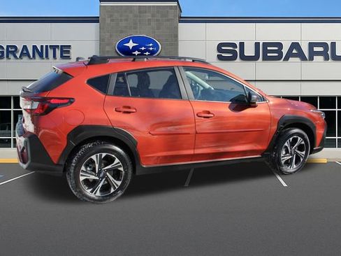 Used 2025 Subaru Crosstrek 2.0i Premium image 10
