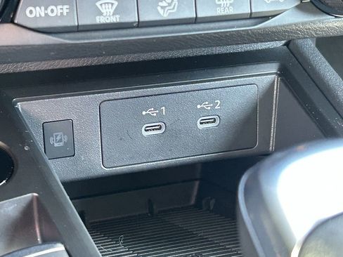 Used 2026 Nissan Kicks SV image 16