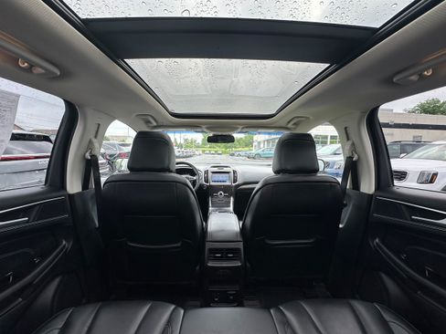 Used 2020 Ford Edge Titanium w/ Equipment Group 301A AWD/4WD image 12