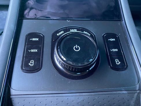 New 2026 Genesis G90 3.5T Prestige image 16