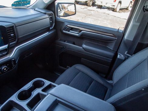 Used 2023 Chevrolet Silverado 1500 LT AWD/4WD image 14
