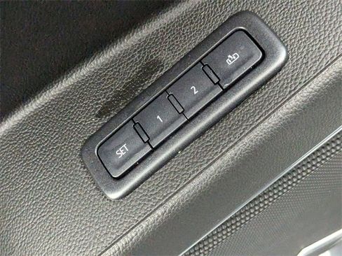 Used 2020 Chevrolet Tahoe LT image 10