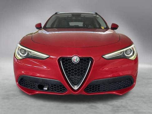 Used 2018 Alfa Romeo Stelvio Sport w/ Quick Order Package 22J Sport AWD/4WD image 13
