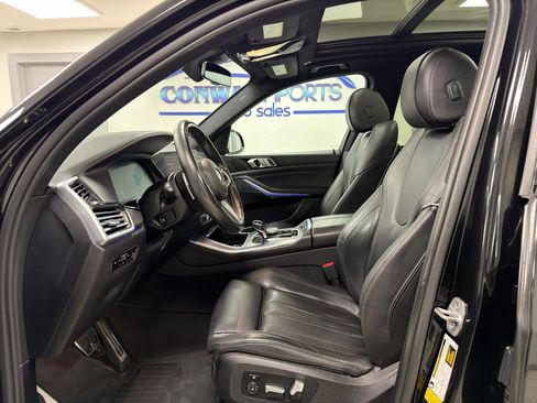 Used 2021 BMW X5 xDrive40i w/ M Sport Package image 9