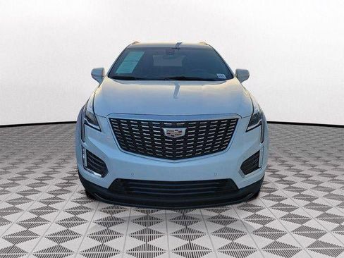 Certified 2023 Cadillac XT5 Luxury FWD image 2